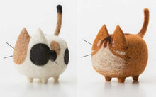 Load image into Gallery viewer, 2 pcs Non-finished Accessories Felt Poke DIY No Faceless Dogs tiger cat Material Package Wool Felt Poked Doll Felt Needles